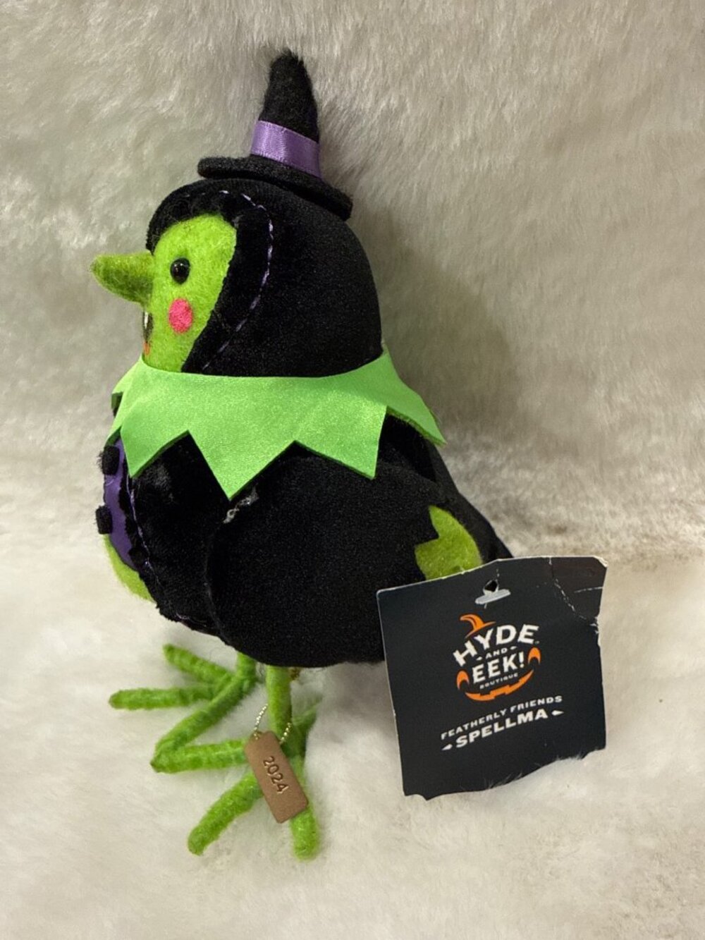 Hyde and Eek! Boutique Featherly Friends Witch Spellma Halloween Decor 2024 - Picture 4 of 8